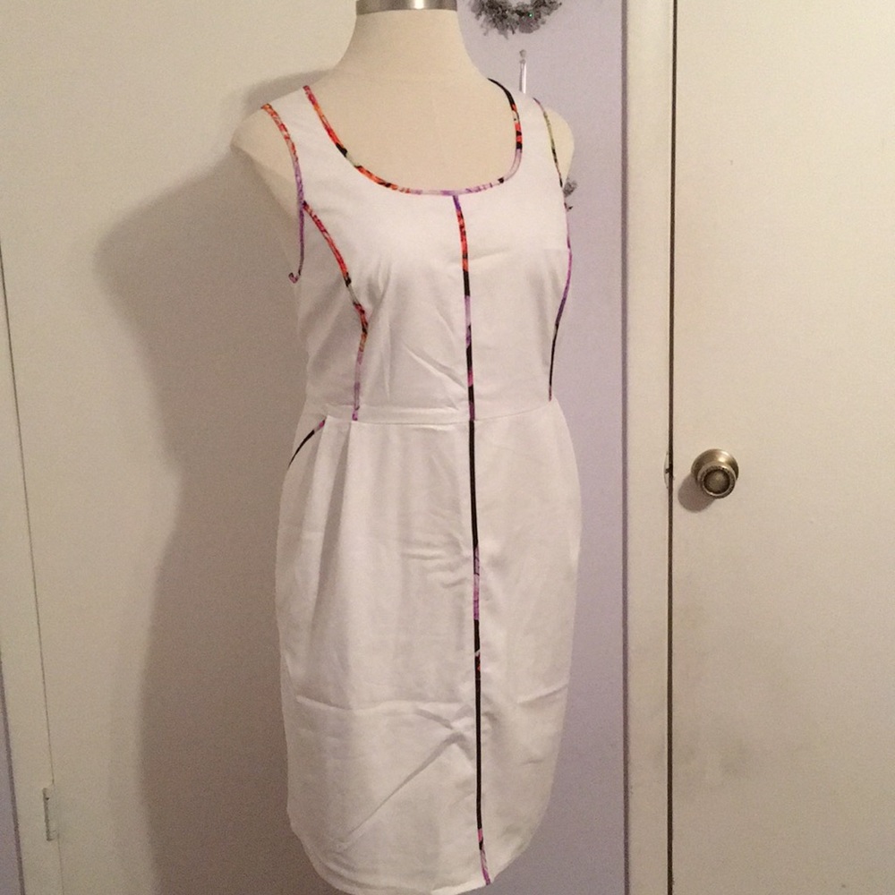 Stunning fitted Dress 🌷 sz28